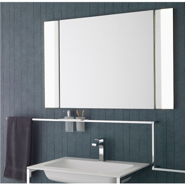 Specchio con luce orientabile -trittico 